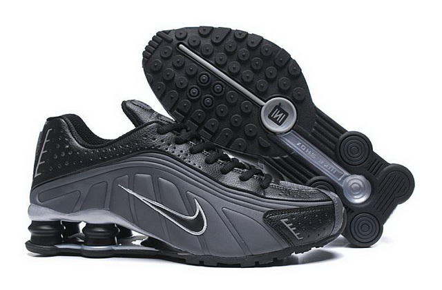 Nike Shox R4 06